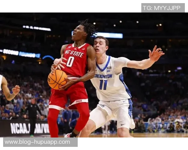 特奎维恩史密斯砍下41分10篮板媒体人称其为归化新星太吸引人