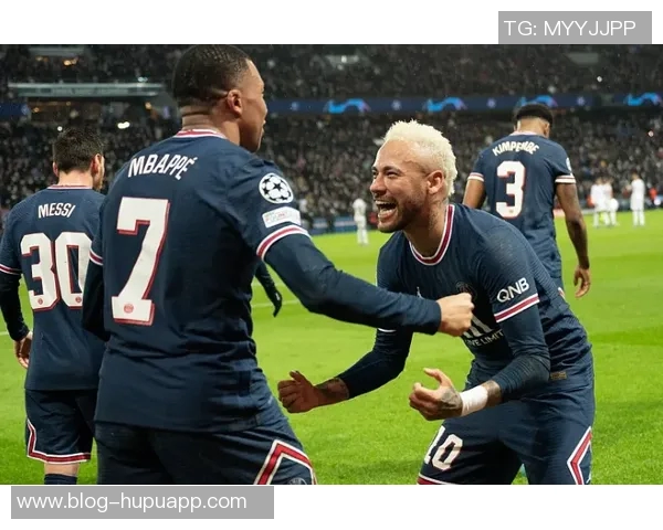 阿韦洛亚呼吁球迷支持维尼修斯感谢他为球队带来的荣耀